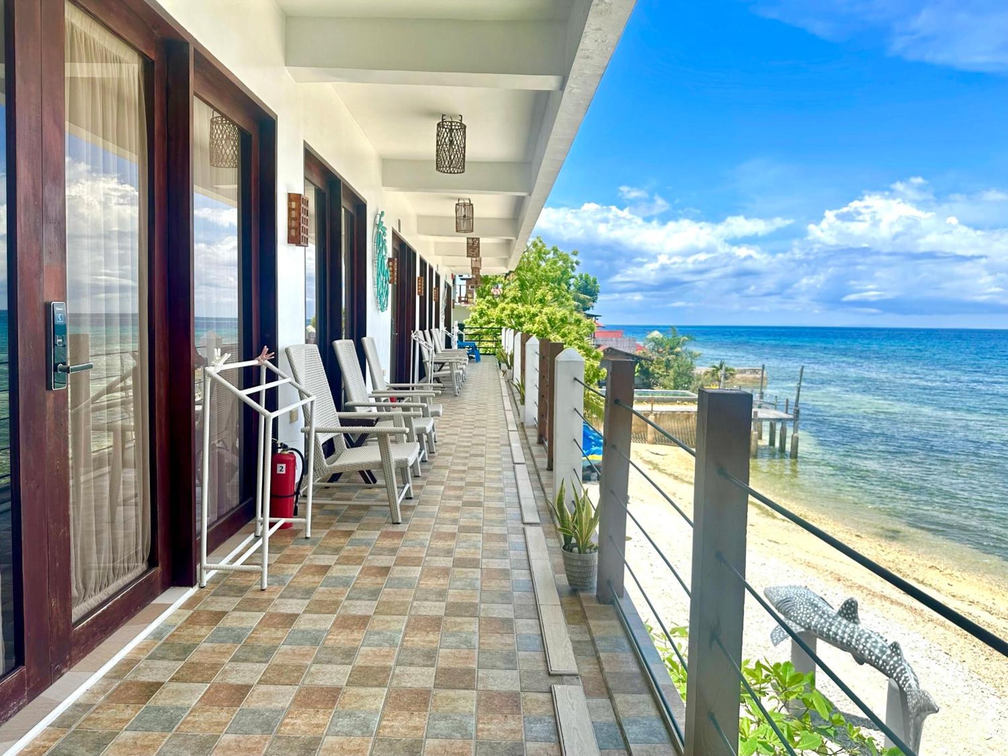 Oslob Whale Shark Resort Eksteriør bilde